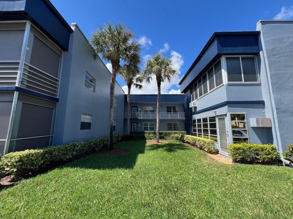 244 Burgundy F, Delray Beach FL 33484
