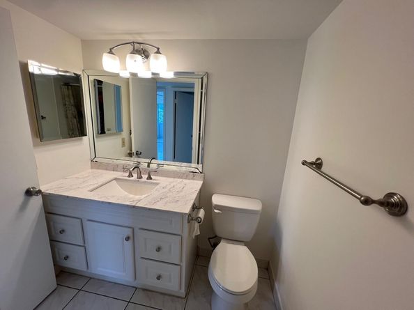 244 Burgundy F, Delray Beach FL 33484