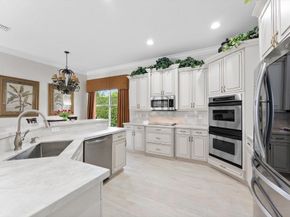6895 NW 108th Ave, Parkland FL 33076