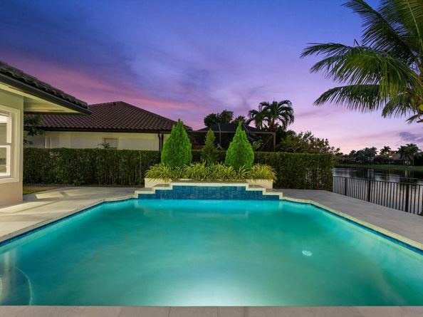 6895 NW 108th Ave, Parkland FL 33076