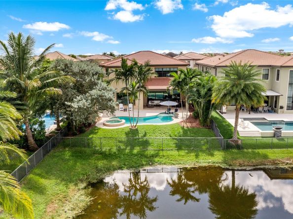 11315 E Watercrest Cir, Parkland FL 33076
