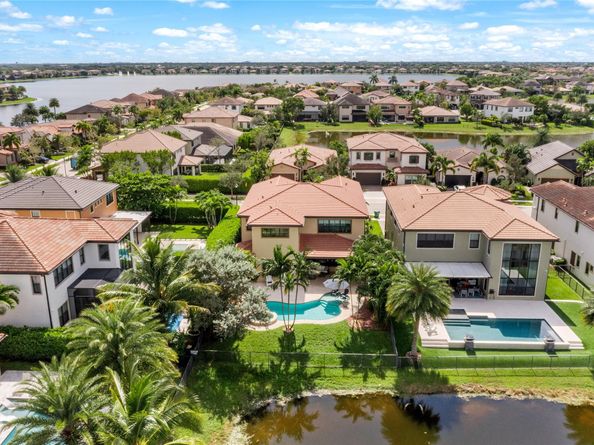 11315 E Watercrest Cir, Parkland FL 33076