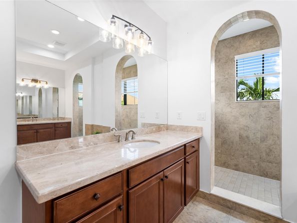 11315 E Watercrest Cir, Parkland FL 33076