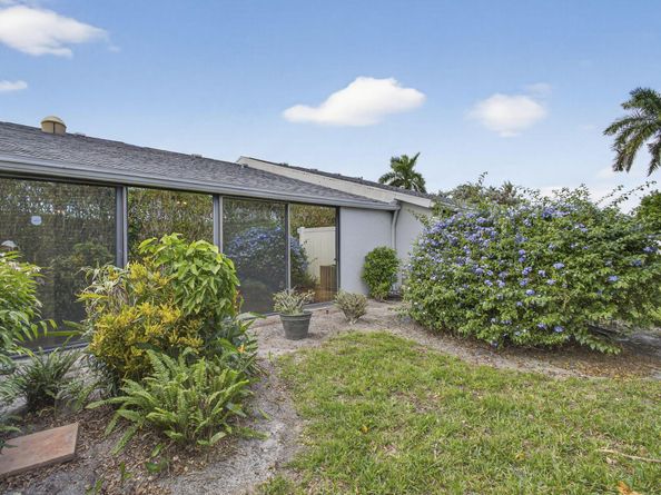 2641 Gately Drive W 102, West Palm Beach FL 33415