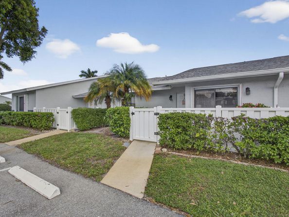 2641 Gately Drive W 102, West Palm Beach FL 33415