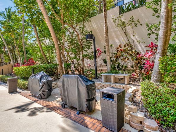 540 Brickell Key Drive 919, Miami FL 33131