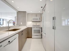 540 Brickell Key Drive 919, Miami FL 33131