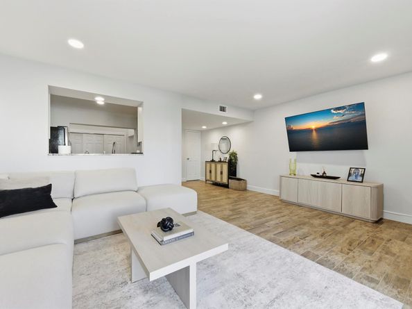 129 Lehane Terrace 131, North Palm Beach FL 33408