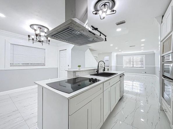 613 NW 47th St, Deerfield Beach FL 33064