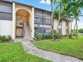 813 Sky Pine Way D2, Greenacres FL 33415