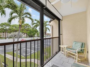 813 Sky Pine Way D2, Greenacres FL 33415