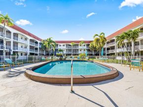 580 Egret Drive 123, Hallandale Beach FL 33009