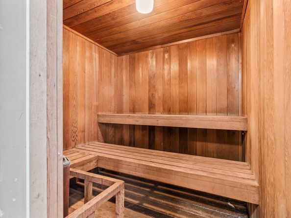 580 Egret Drive 123, Hallandale Beach FL 33009