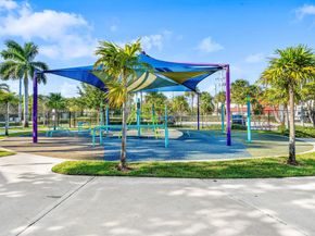 580 Egret Drive 123, Hallandale Beach FL 33009