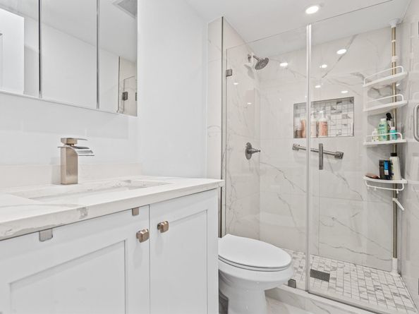 580 Egret Drive 123, Hallandale Beach FL 33009