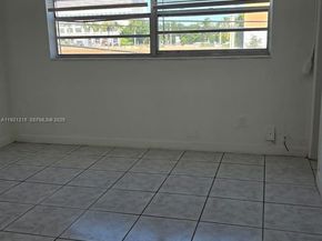 1885 NE 121st Street 17, North Miami FL 33181