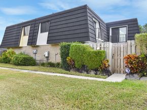 102 Woodland Road, Palm Springs FL 33461