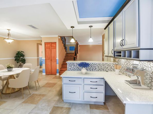 102 Woodland Road, Palm Springs FL 33461