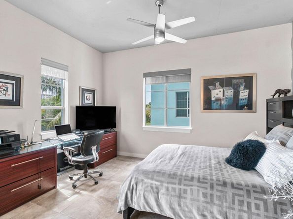 335 SE 6th Avenue 304, Delray Beach FL 33483