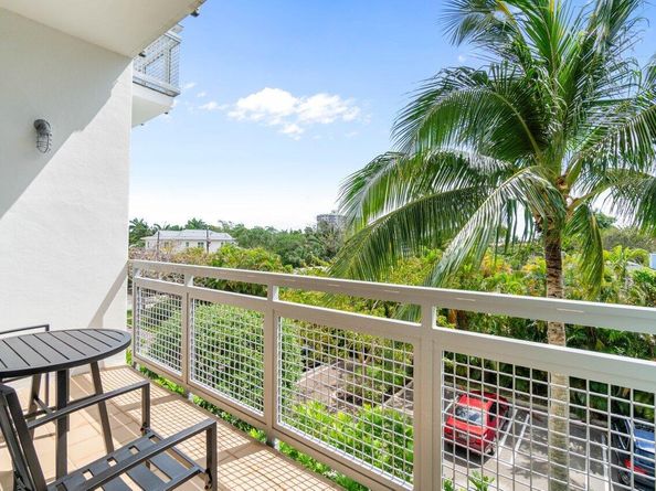 335 SE 6th Avenue 304, Delray Beach FL 33483