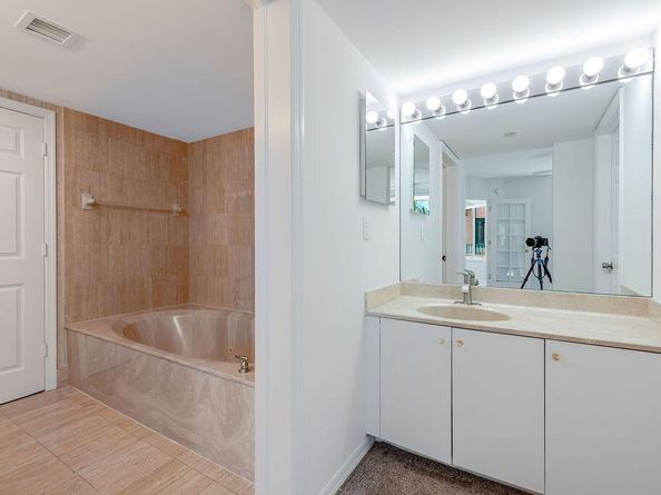 140 SE 5th Avenue 440, Boca Raton FL 33432