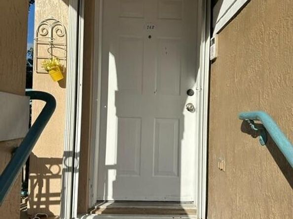 6425 SW 130th Place 712, Miami FL 33183