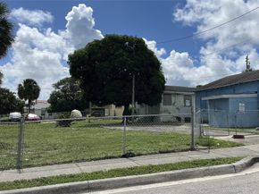 706 13th Street, West Palm Beach FL 33401