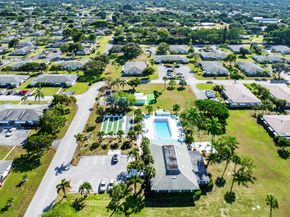 902 South Drive D, Delray Beach FL 33445