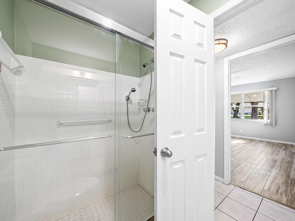 902 South Drive D, Delray Beach FL 33445