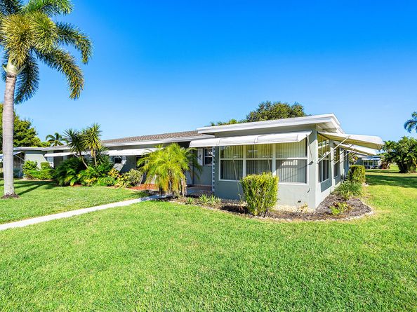 902 South Drive D, Delray Beach FL 33445