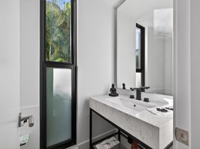 423 Chilean Avenue 423, Palm Beach FL 33480