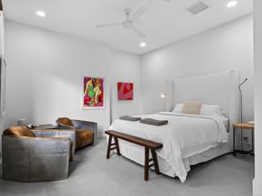 423 Chilean Avenue 423, Palm Beach FL 33480