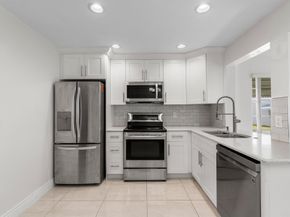 816 SW 18th Court, Boynton Beach FL 33426