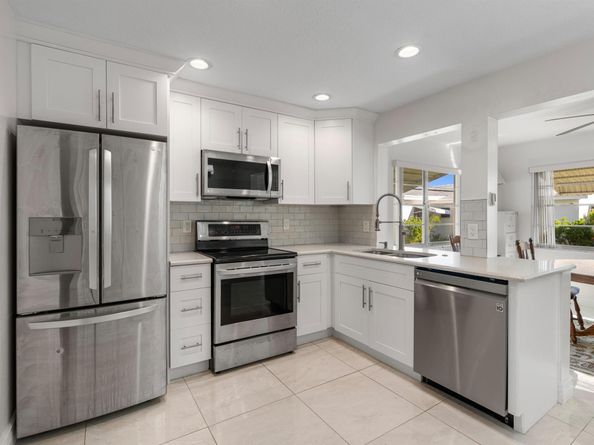 816 SW 18th Court, Boynton Beach FL 33426