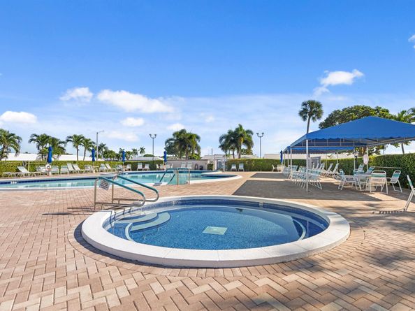 816 SW 18th Court, Boynton Beach FL 33426