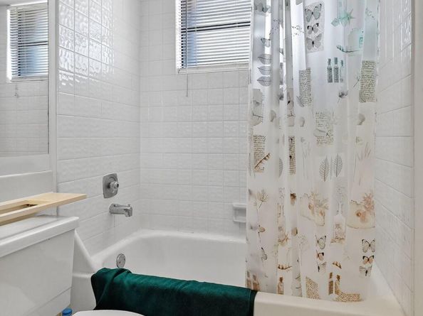 17349 NW 62nd Place, Hialeah FL 33015