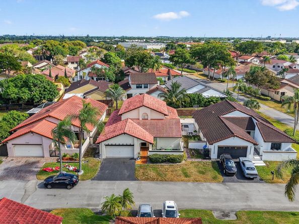 17349 NW 62nd Place, Hialeah FL 33015