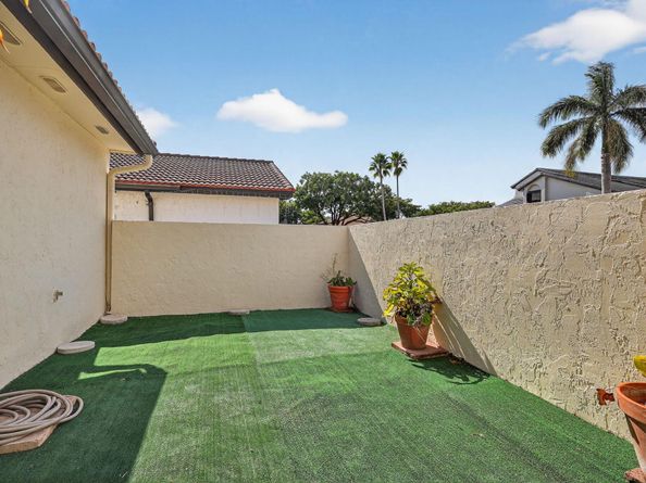 17349 NW 62nd Place, Hialeah FL 33015