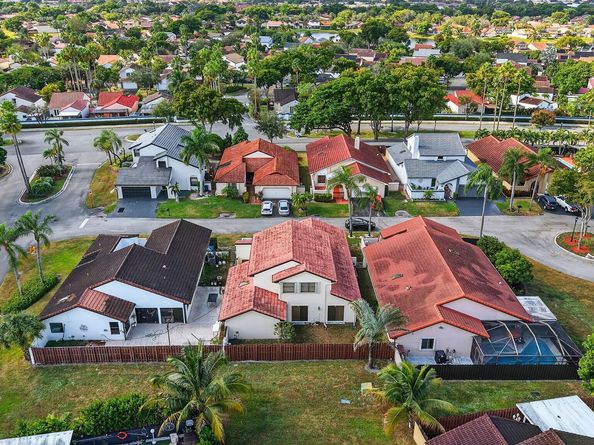 17349 NW 62nd Place, Hialeah FL 33015