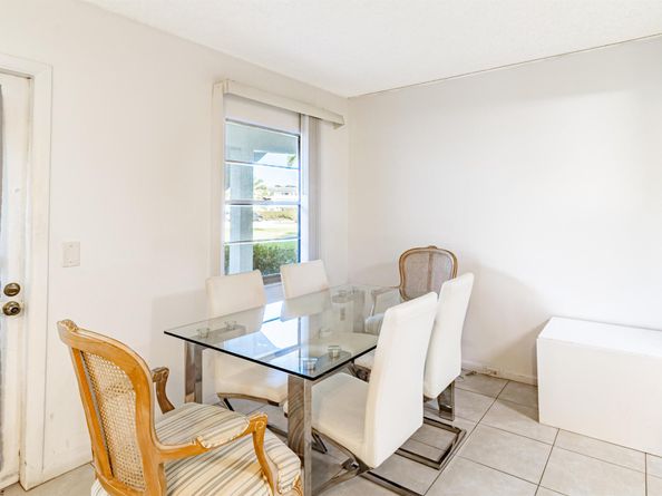 213 Fanshaw F, Boca Raton FL 33434