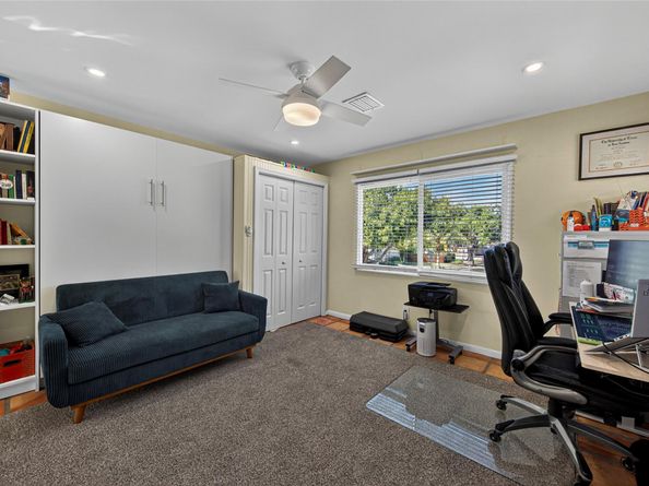 40 SW 9th Ct, Pompano Beach FL 33060