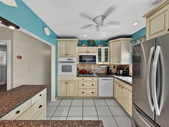 40 SW 9th Ct, Pompano Beach FL 33060