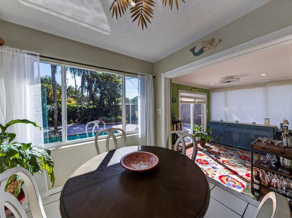 40 SW 9th Ct, Pompano Beach FL 33060