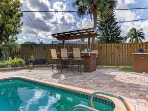 40 SW 9th Ct, Pompano Beach FL 33060