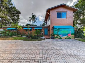40 SW 9th Ct, Pompano Beach FL 33060