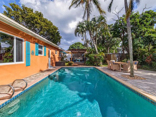 40 SW 9th Ct, Pompano Beach FL 33060