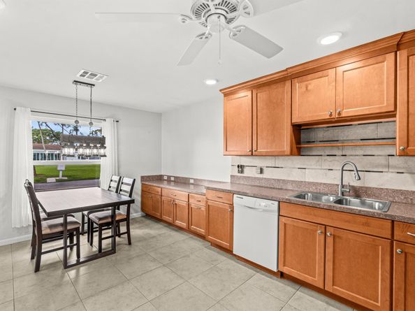 5074 Privet Place B, Delray Beach FL 33484