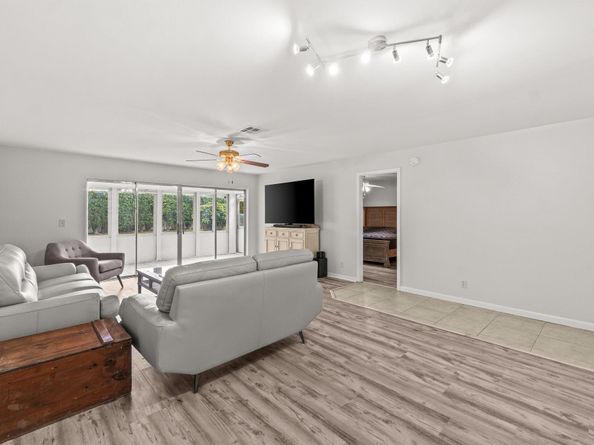 5074 Privet Place B, Delray Beach FL 33484