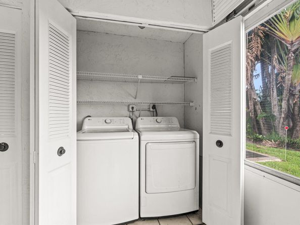 5074 Privet Place B, Delray Beach FL 33484