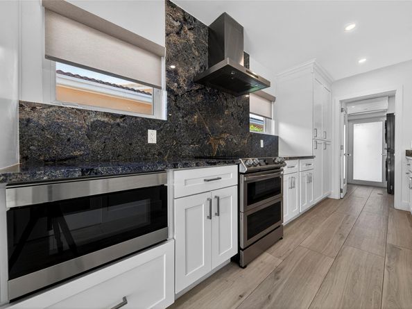 1763 NE 15th St, Fort Lauderdale FL 33304